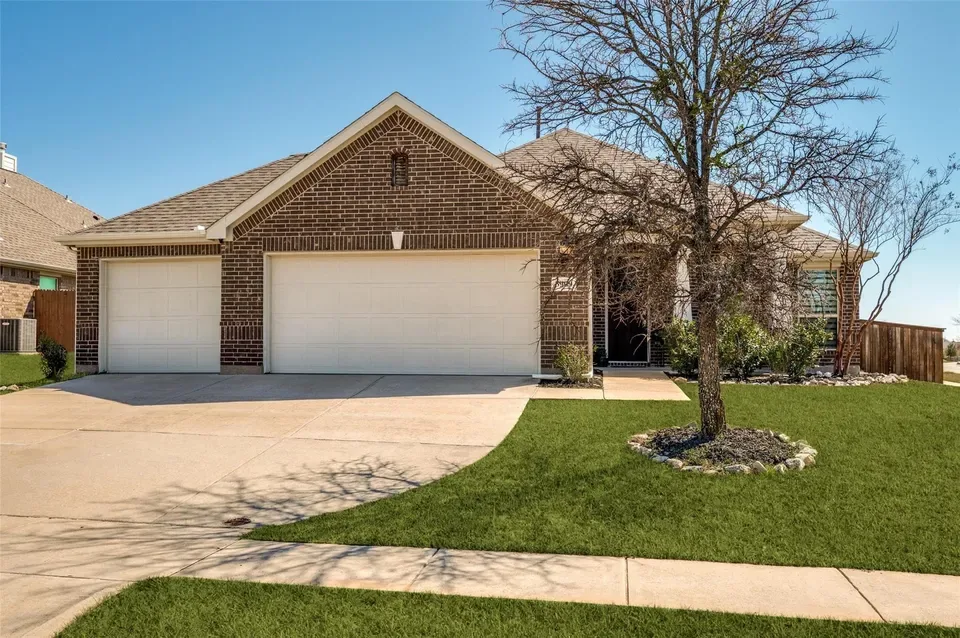 5909 Fremont Dr
